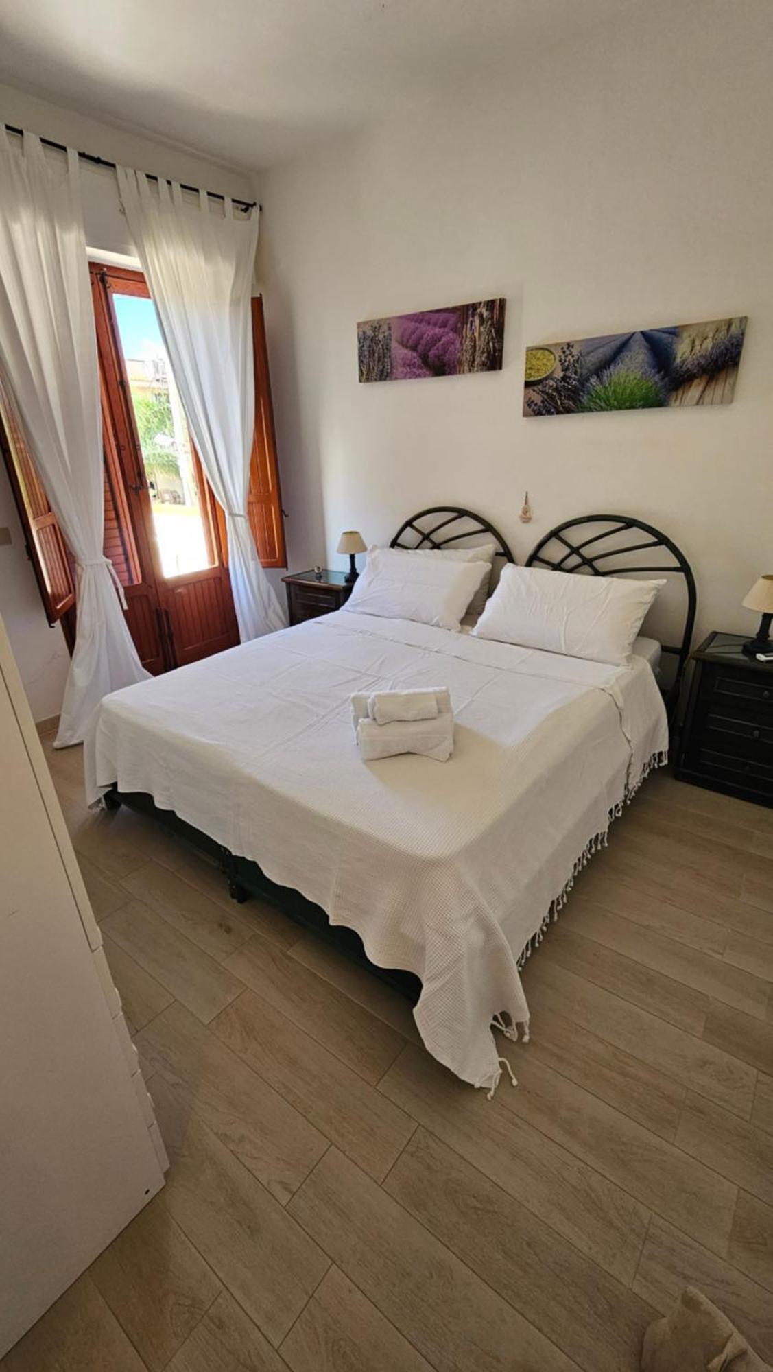 Isolahome Isola delle Femmine Ngoại thất bức ảnh