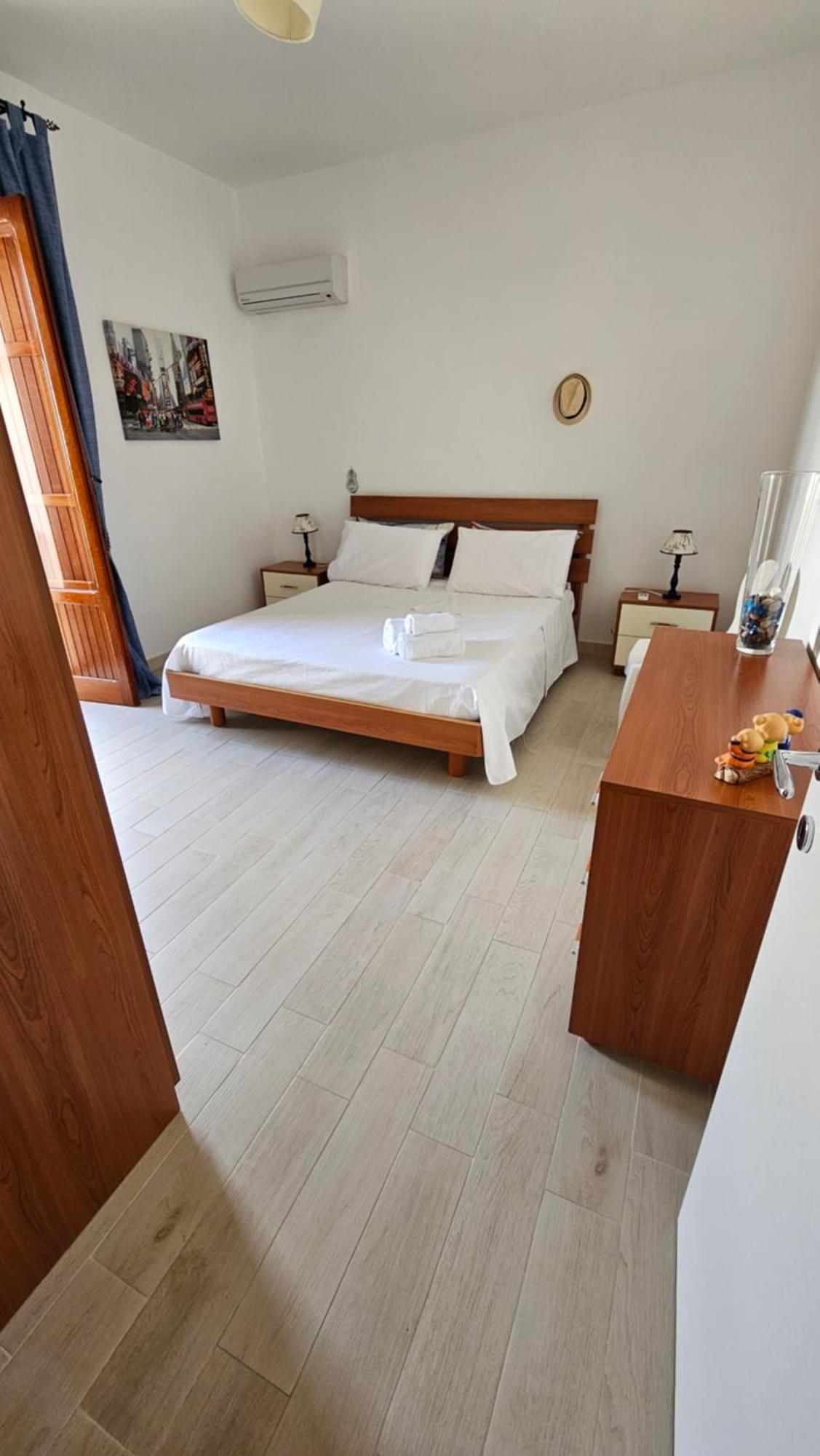 Isolahome Isola delle Femmine Ngoại thất bức ảnh